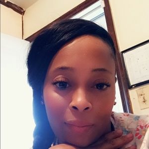 Meet your Posher, Nakia